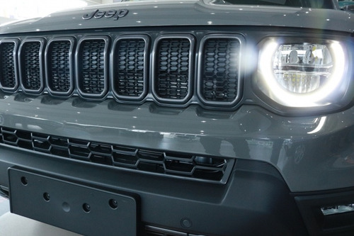 Imagem 5 de 15 de Jeep Renegade Serie T270 4x4 Teto