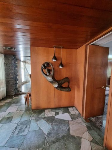 Venta De Casa En Adrogue Sobre Calle Nother