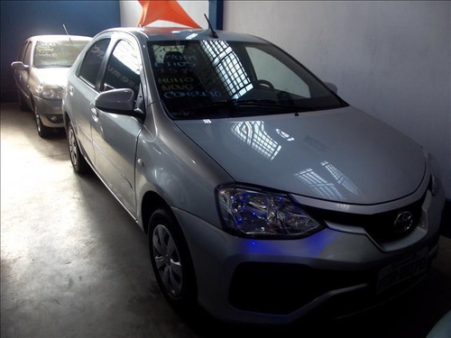 Toyota Etios 1.5 Xs Sedan Flex Manual