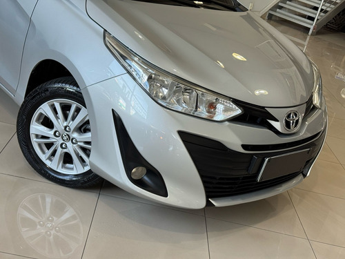 Toyota Yaris 1.3 16V FLEX XL PLUS TECH MULTIDRIVE