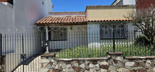 Casa En Zapiola Al 800 - 346 M2 Impecable Espect Jardin Parrilla