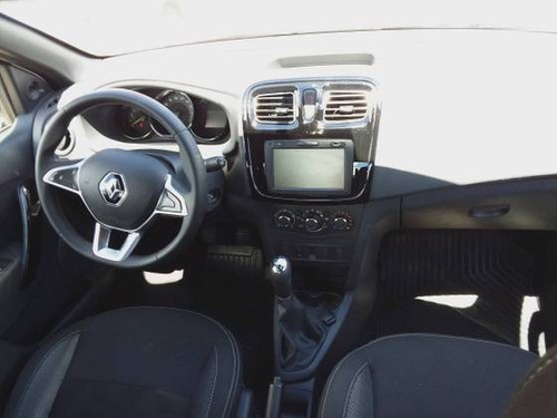Imagem 3 de 9 de Renault Logan 1.0 12v Sce Flex Zen Manual