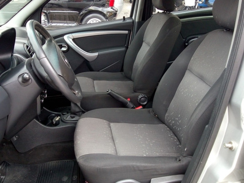 Renault Logan 2013 1.6 Expression Hi-power 4p