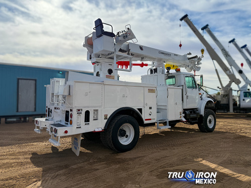 Grua Barrena 1999 International 4700 Con Terex De 11.72 Ton