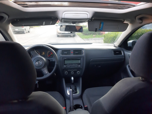 Imagen 8 de 8 de Volkswagen Jetta 2011 2.5 Bicentenario Tiptronic At