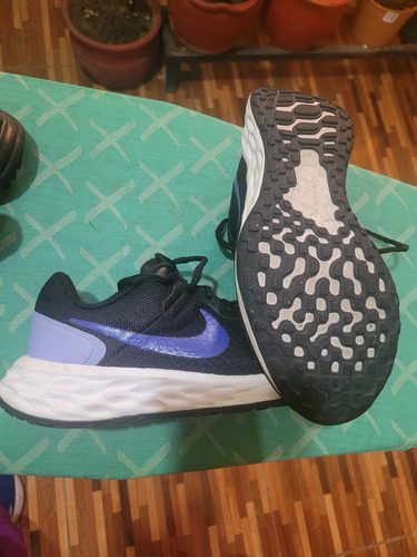 Zapatilla Deportiva Nike Running Originales Tengo Adidas (Usado)