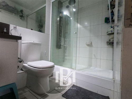 Departamento En Venta De 2 Dorm. En Las Condes