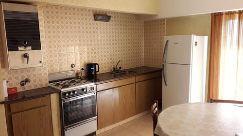 Imagen 6 de 15 de Excelente Departamento De 3 Ambientes En Venta En Villa Gesell A Solo 30 Metros De La Playa Con Cochera Cubierta