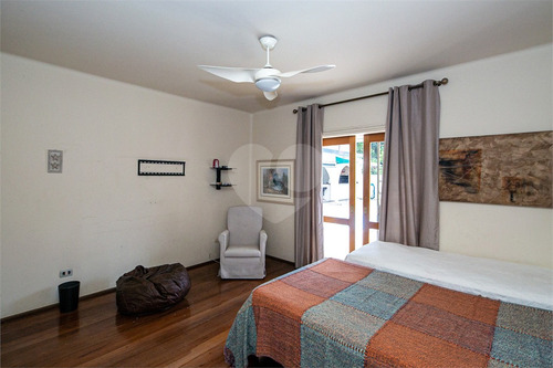 Imagem 24 de 30 de Casa Térrea 5 Dormitórios, Piscina E Jardim - Reo523527