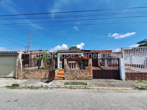 Amplia Casa Con Terreno Adicional Con Patio Con Arboles Frutales !!! En Venta En Valle Hondo, Lara#25-20977*maria E.**