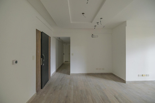 Style Point - 3 Ambientes Con Cochera - Flores - Full Amenities - Entrega Inmediata