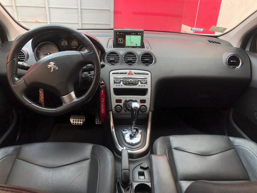 Peugeot 308 Sedan