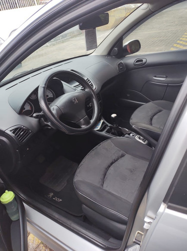 Peugeot 207, 1.4, 8v, Modelo Xr, Flex, 2010