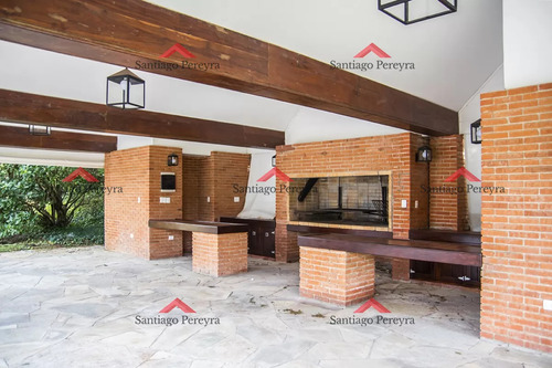 Hermosísima Casa En Golf, Punta Del Este