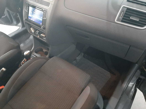 Volkswagen Fox 2018 1.6 Connect Total Flex I-motion 5p