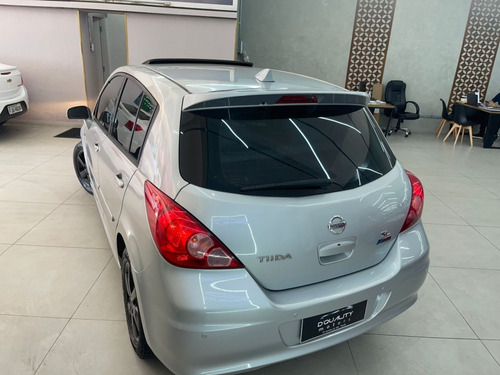 Nissan Tiida 1.8 SL 16V FLEX 4P AUTOMÁTICO
