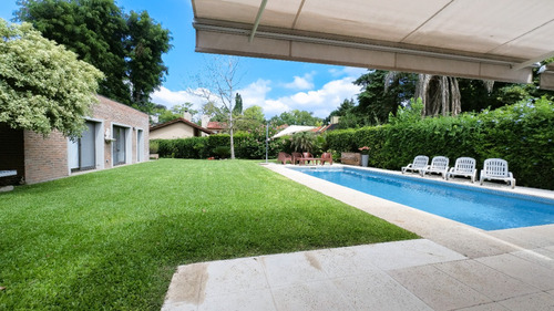 Venta Casa 350 M² Country San Carlos Lote Central 850 M² Pileta Parrilla