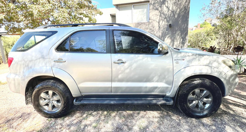 Toyota Hilux Sw4 3.0 Srv At C/cuero 4x4 2008