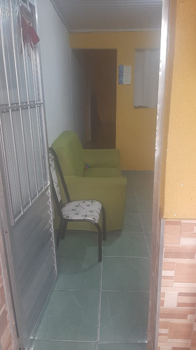 Casa 2 Quartos Cozinha Varanda Sem Garagem