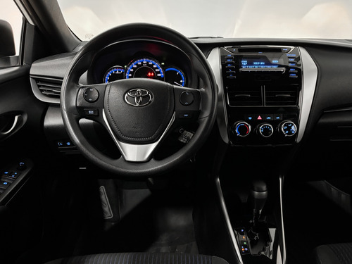 Toyota Yaris 1.3 16V FLEX XL MULTIDRIVE