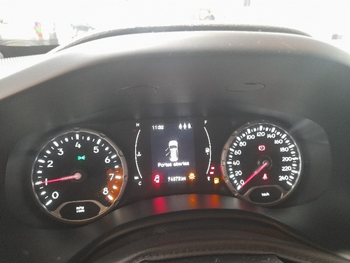 Imagem 7 de 10 de Jeep Renegade 1.8 16v Sport