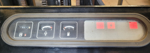 Imagen 15 de 16 de Autoelevador Yale 2500kg Desplazador Lateral Reacondicionado
