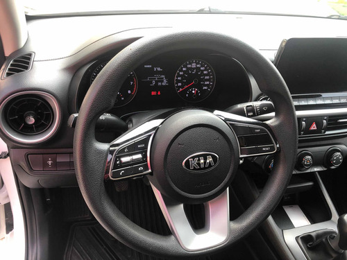 Imagen 11 de 14 de Kia Forte 2.0 Lx Mt 2019