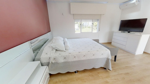 Casa En Venta A 50 Metros De La Playa- Ref: 1437