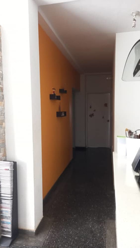 Imagen 8 de 14 de Vendo 2 Apartamentos Y 2 Locales 04122183505 Cod.22-24774