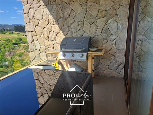 3 Dormitorios, 2 En Suite, Piscina, Cancha De Golf, Amoblado