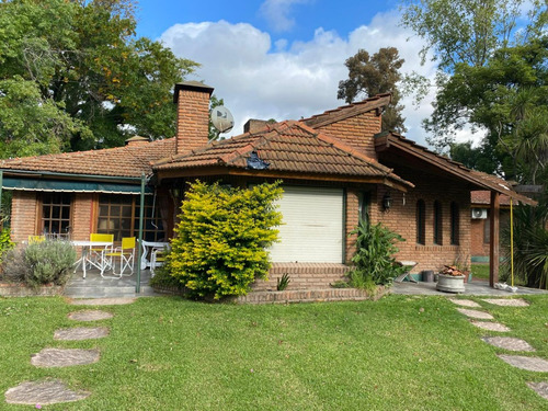Casa En Venta En Robles Del Monarca, Pilar. Apta Crédito. + 2da Casa