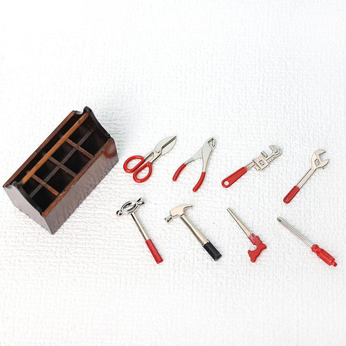 Caja De Herramientas De Reparación En Miniatura A Escala