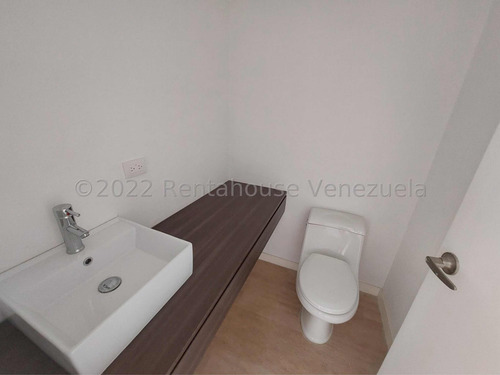 Se Vende Apartamento En Country Club Ccs Pm 2325370