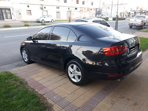 Imagen 4 de 12 de Volkswagen Vento 2.5 2014