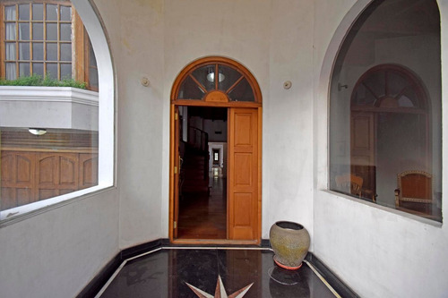 Venta Casa 6 Amb Jardin Y Pileta Parque Patricios