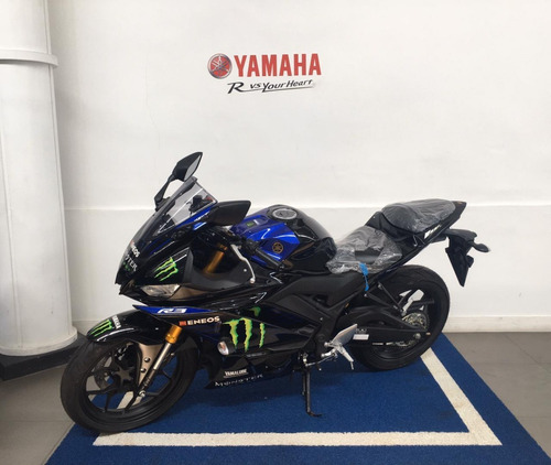 Yamaha R3 Monster