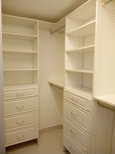 Imagen 12 de 14 de Apartamento En Venta En Serralles, Proximo Sectores Naco, Piantini , Evaristo Morales , Paraiso , Urb Fernandez, Esperilla , Paraiso ,el Vergel , Bella Vista , La Julia ,millon,santo Domingo