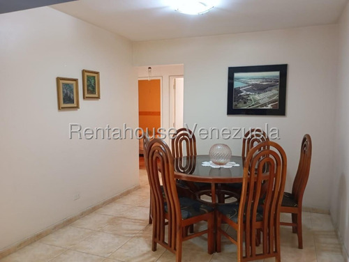 Apartamento En Venta En Lomas Del Avila