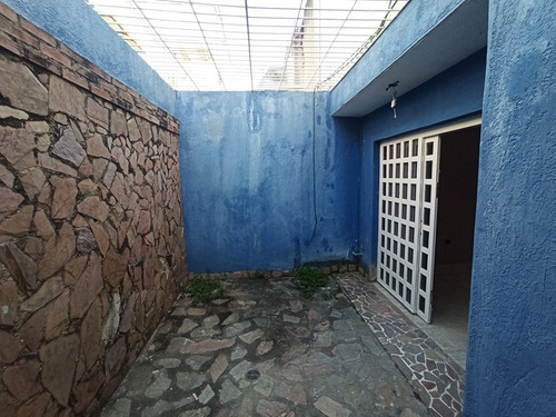 Imagen 16 de 19 de Townhouse En Venta San Diego Villa Maporal Mb Nath-063