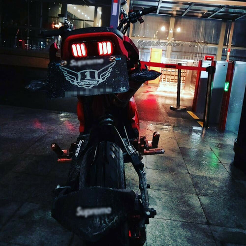 Luz Trasera Led De Stop + Direccionales Universal Moto