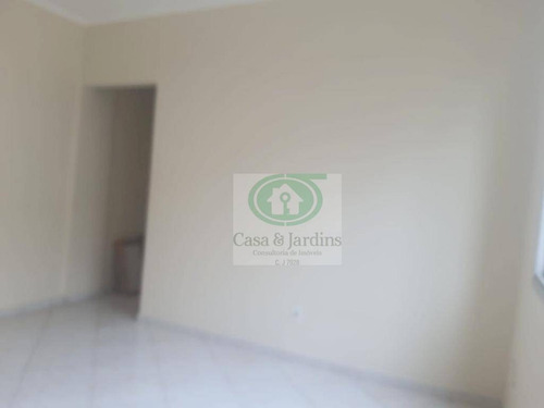 Imagem 3 de 18 de Apartamento 2 Dormitórios - Prédio C/ Elevador, Frente E Vista Livre, Garagem Demarcada - R$ 2.100, - Campo Grande - Santos - Ap6617