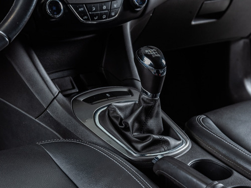 Imagen 13 de 15 de Chevrolet Cruze Ii 2019 1.4 Lt 153cv Taraborelli Fer