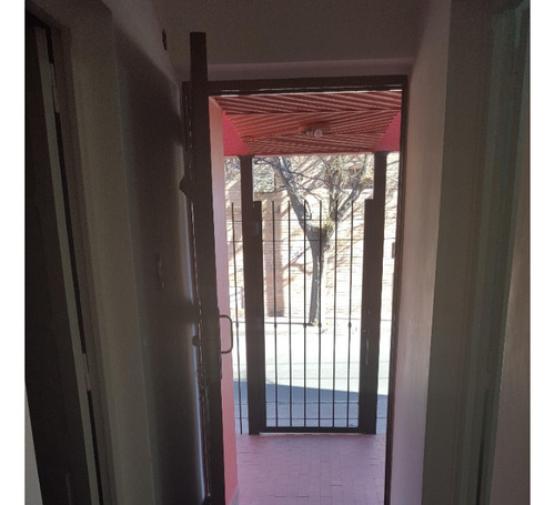 Casa De 4 Habitaciones En Venta En El Centro De La Ciudad De San Luis - Ideal Para Familia O Cualquier Tipo De Emprendimiento