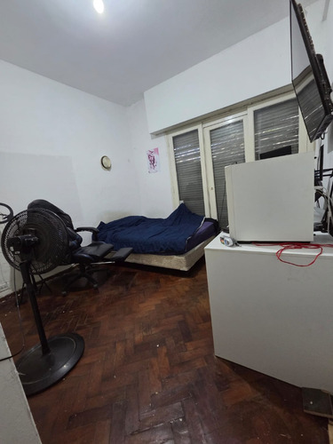 Departamento, Caballito, Av.pedro Goyena1433; 2°b, 3 Amb.