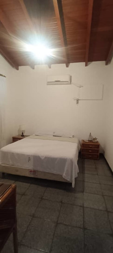 Imagen 4 de 9 de Hermosa Casa Quinta En Venta En Santa Mónica