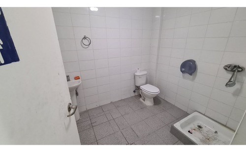 Local Comercial Plena Avenida Recoleta - Inmobiliaria Escoci