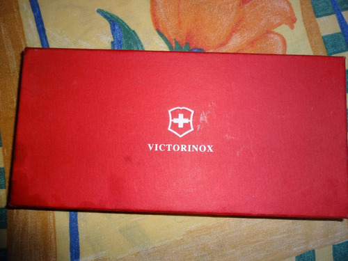 Portaquera Victorinox En Piel