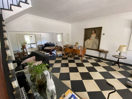 Venta Casa Con 6 Dormitorios En Cruz De Carrasco