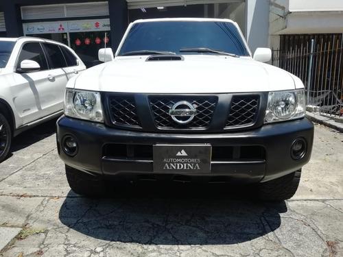 Imagen 3 de 10 de Nissan Patrol Y61 Gl 2007 3.0 4x4 500