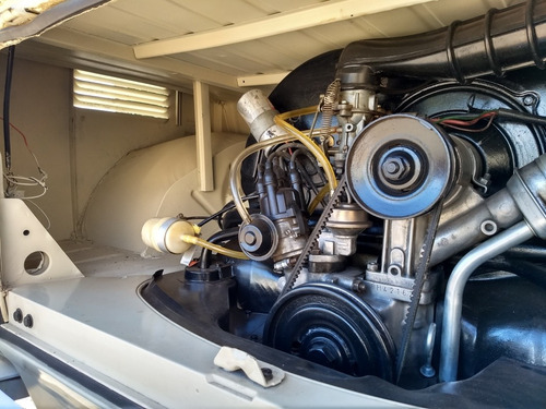 Volkswagen Kombi Corujinha